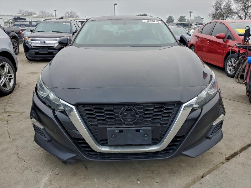 Фото 5 - NISSAN ALTIMA