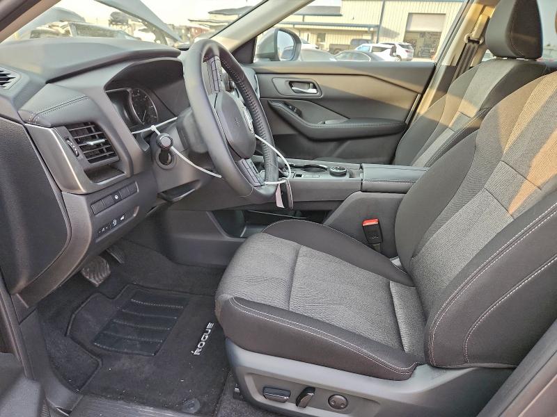 Фото 7 - NISSAN ROGUE