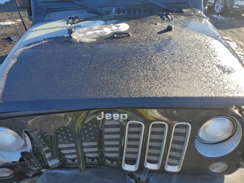 Фото 12 - JEEP WRANGLER