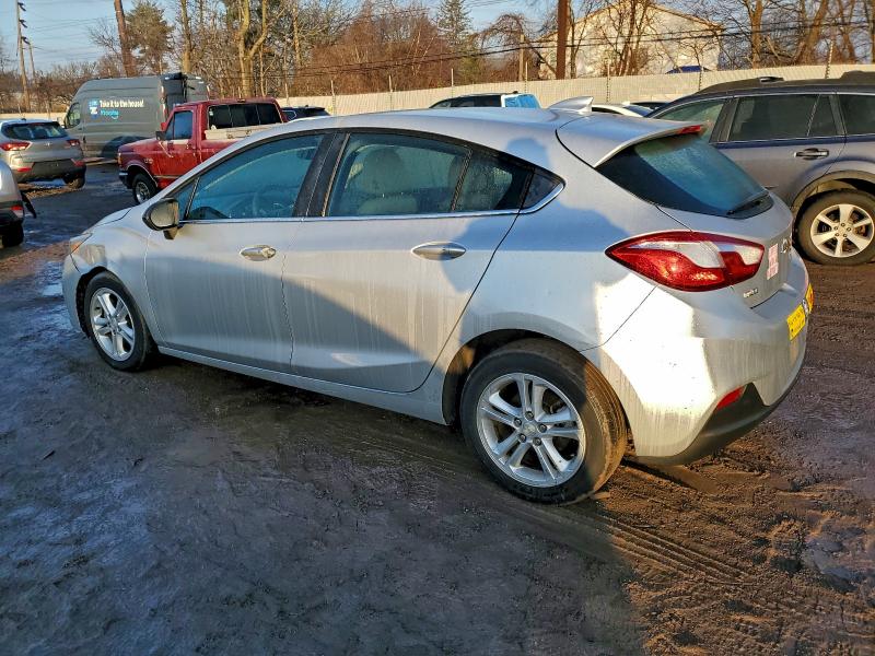 Фото 2 - CHEVROLET CRUZE