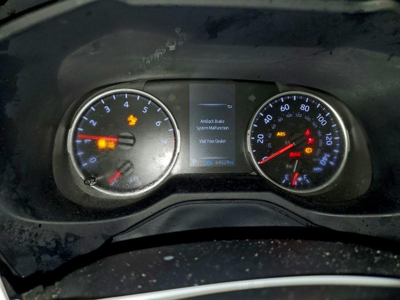 Фото 9 - TOYOTA RAV4