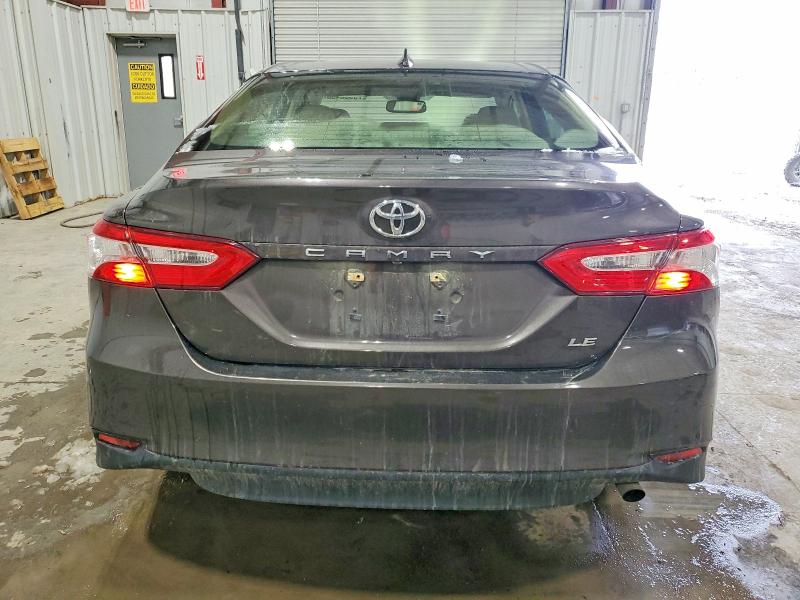 Фото 6 - TOYOTA CAMRY