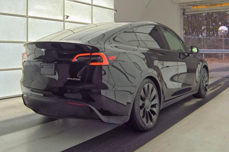 Фото 4 - TESLA MODEL Y