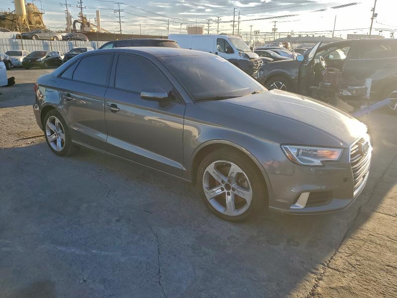 Фото 4 - AUDI A3