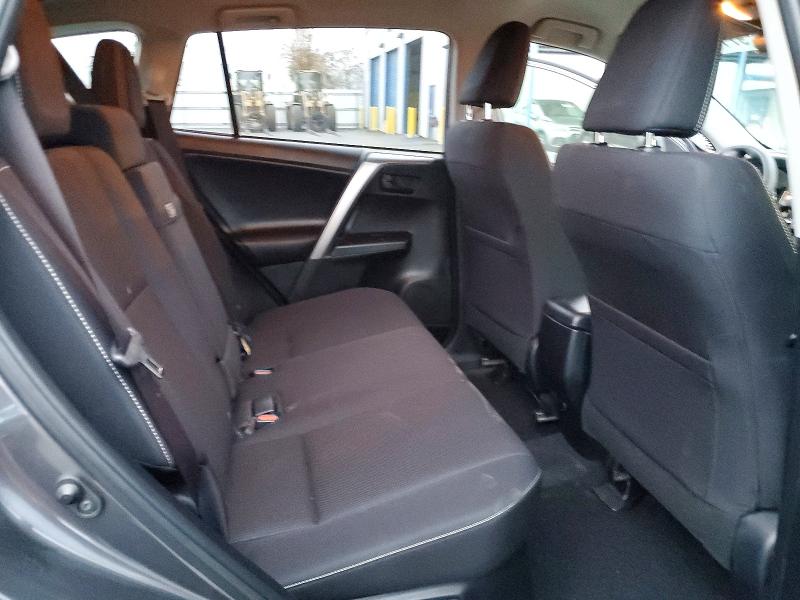 Фото 11 - TOYOTA RAV4