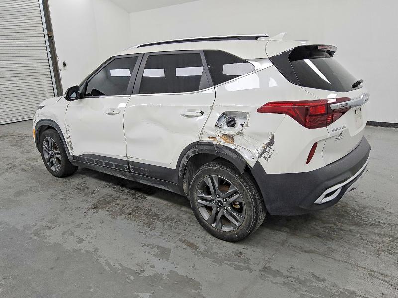 Фото 2 - KIA SELTOS