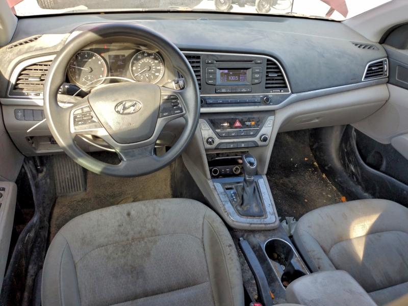 Фото 8 - HYUNDAI ELANTRA