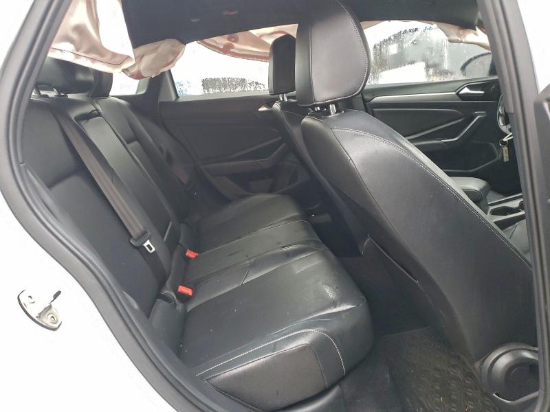 Фото 10 - VOLKSWAGEN JETTA