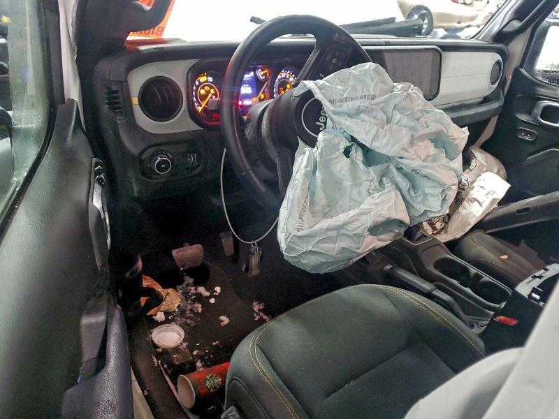 Фото 8 - JEEP WRANGLER