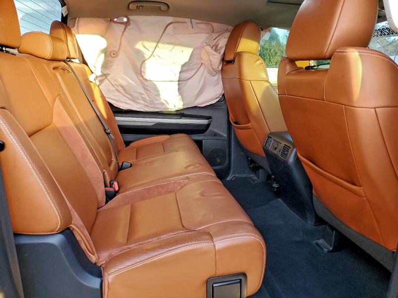 Фото 10 - TOYOTA TUNDRA