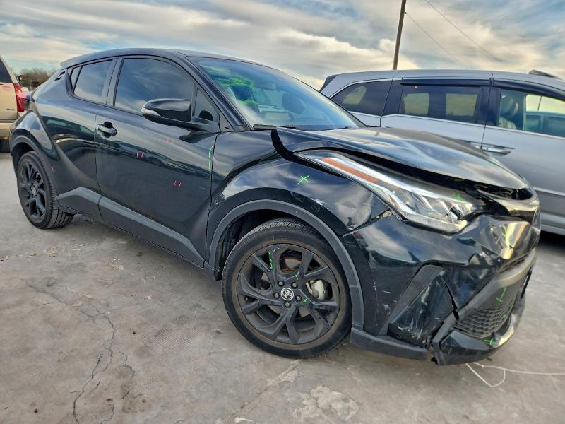 Фото 4 - TOYOTA C-HR