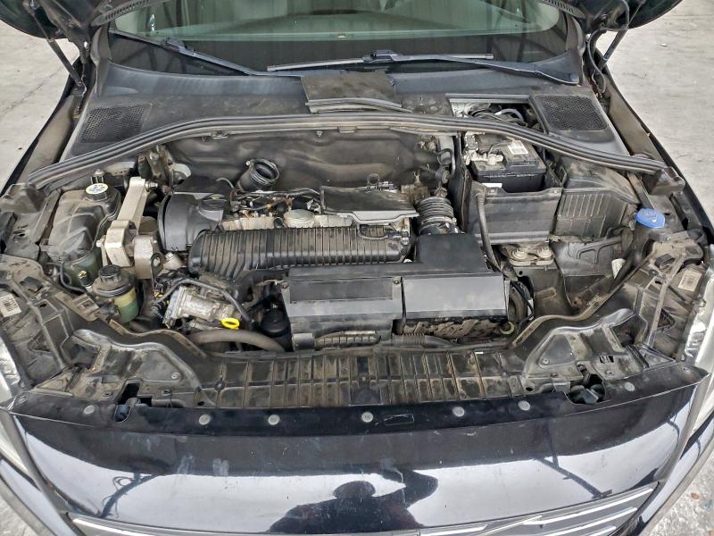 Фото 11 - VOLVO S60