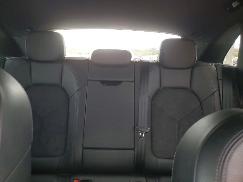 Фото 10 - PORSCHE MACAN