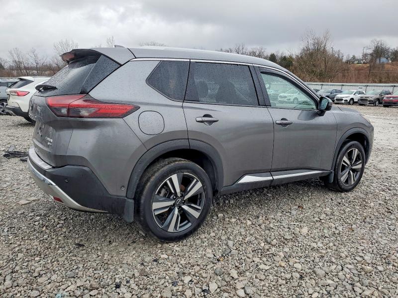 Фото 3 - NISSAN ROGUE