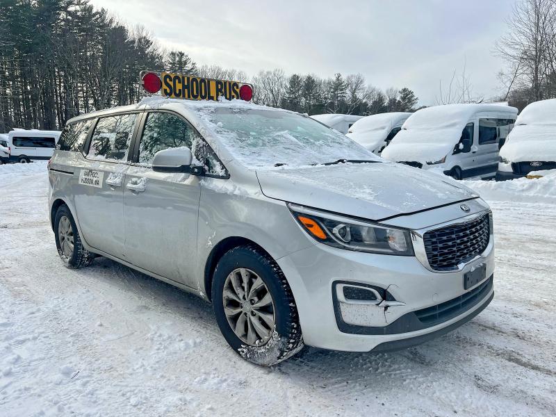 Фото 1 - KIA SEDONA