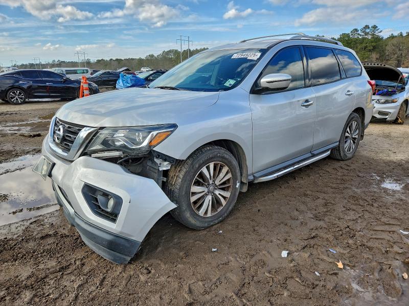 Фото 1 - NISSAN PATHFINDER