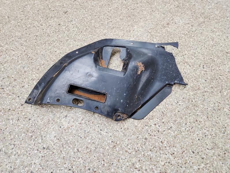 Фото 13 - MITSUBISHI ECLIPSE