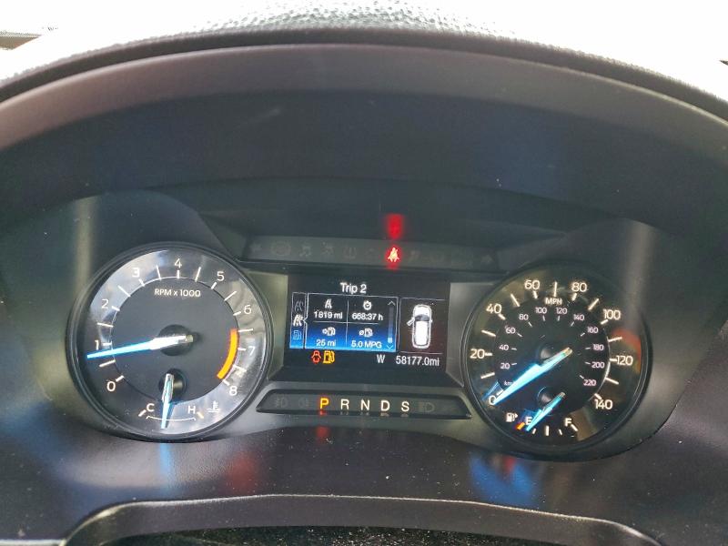 Фото 9 - FORD EXPLORER