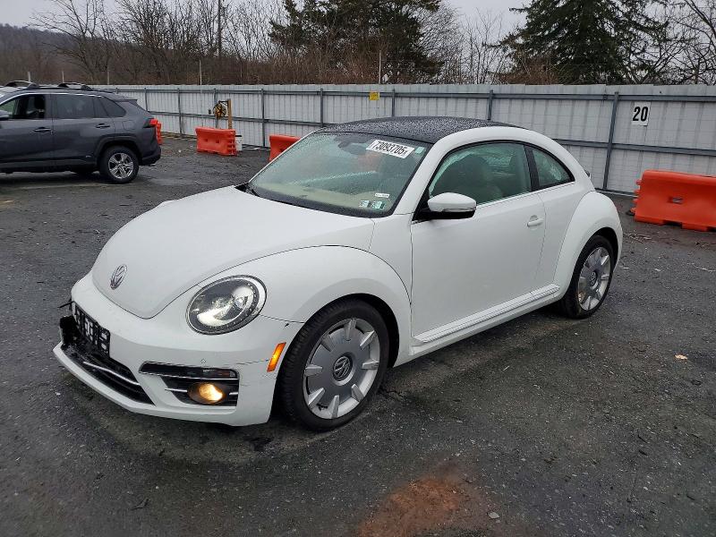 Фото 1 - VOLKSWAGEN BEETLE