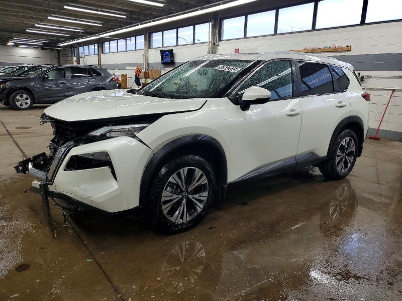 Фото 1 - NISSAN ROGUE