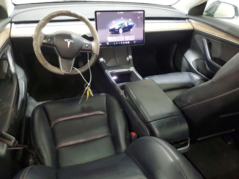 Фото 8 - TESLA MODEL 3