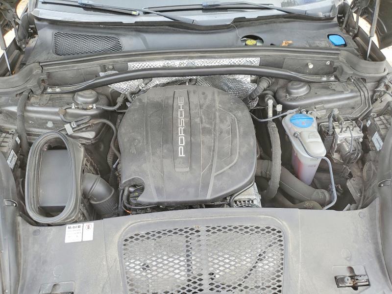 Фото 12 - PORSCHE MACAN