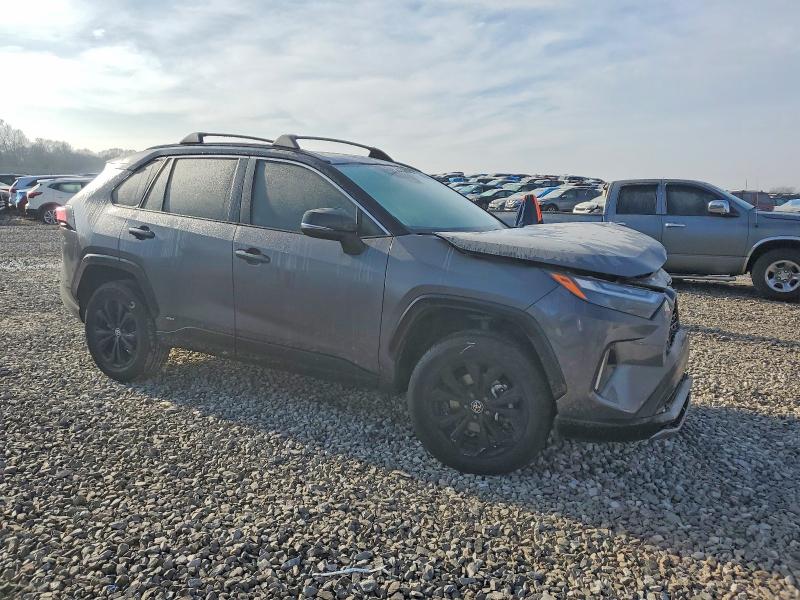 Фото 4 - TOYOTA RAV4