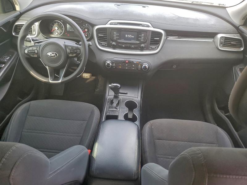 Фото 8 - KIA SORENTO