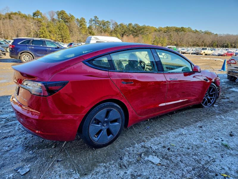 Фото 3 - TESLA MODEL 3