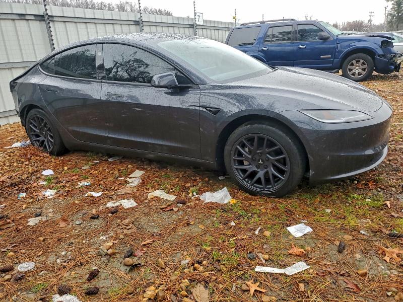 Фото 4 - TESLA MODEL 3