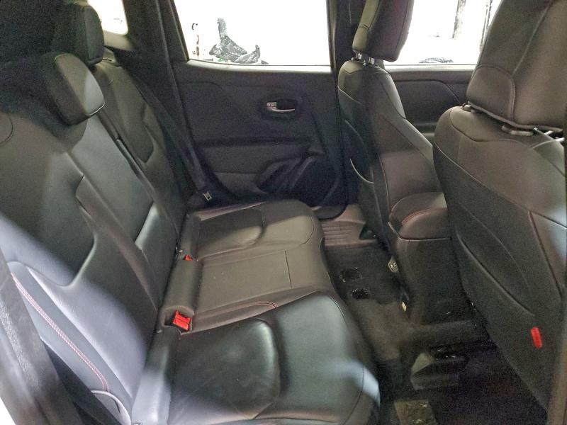 Фото 11 - JEEP RENEGADE