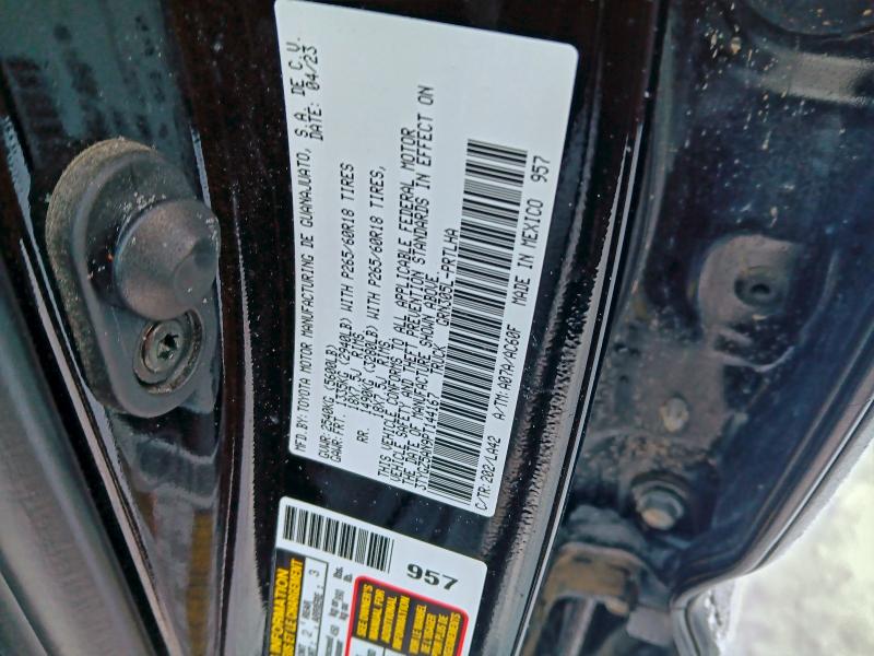 Фото 12 - TOYOTA TACOMA