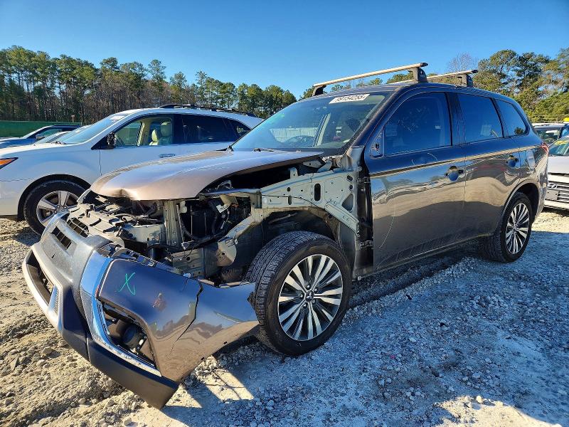 Фото 1 - MITSUBISHI OUTLANDER