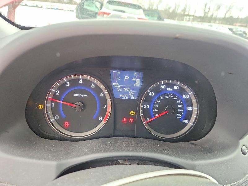 Фото 9 - HYUNDAI ACCENT