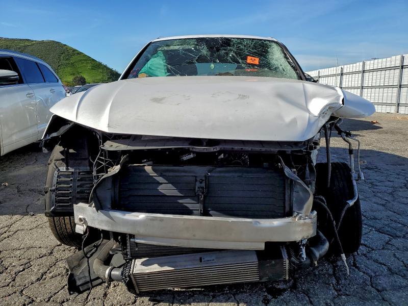 Фото 5 - AUDI Q5