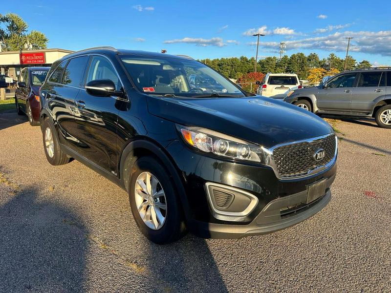 Фото 1 - KIA SORENTO