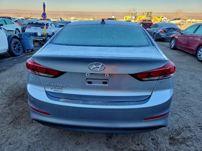 Фото 6 - HYUNDAI ELANTRA