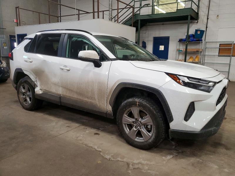 Фото 4 - TOYOTA RAV4