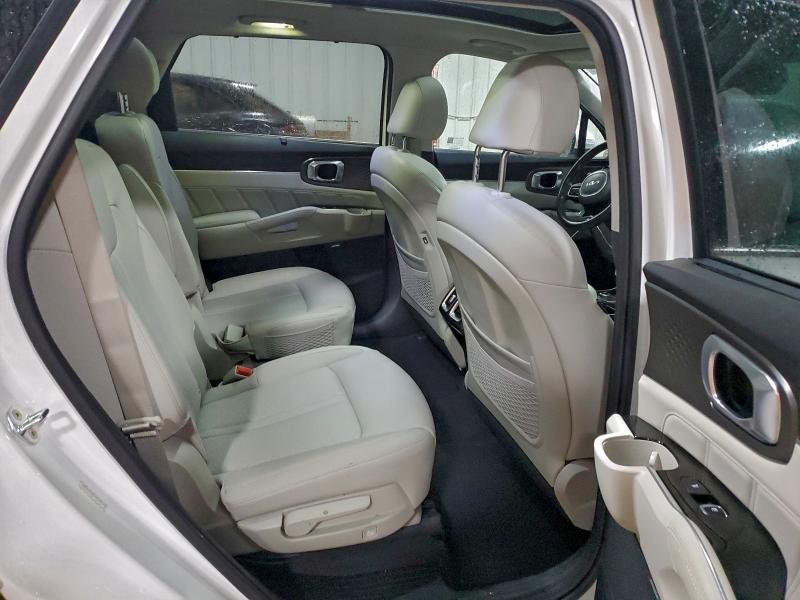 Фото 11 - KIA SORENTO