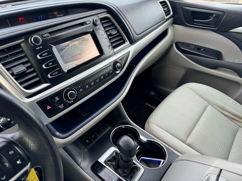 Фото 12 - TOYOTA HIGHLANDER