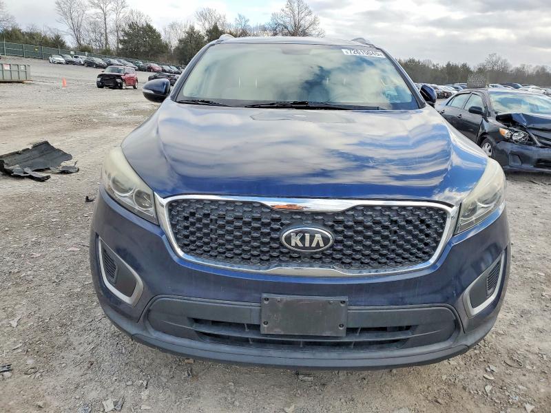 Фото 5 - KIA SORENTO