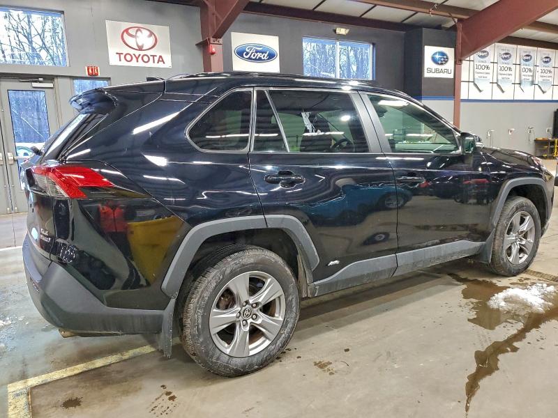 Фото 3 - TOYOTA RAV4