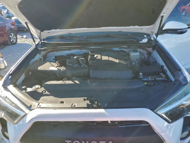 Фото 12 - TOYOTA 4RUNNER