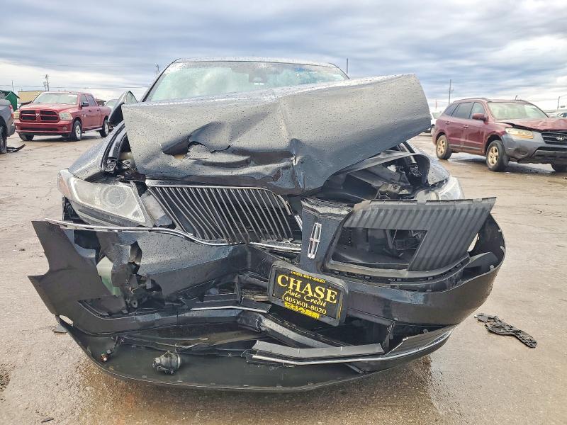 Фото 5 - LINCOLN MKT