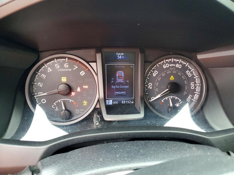 Фото 9 - TOYOTA TACOMA