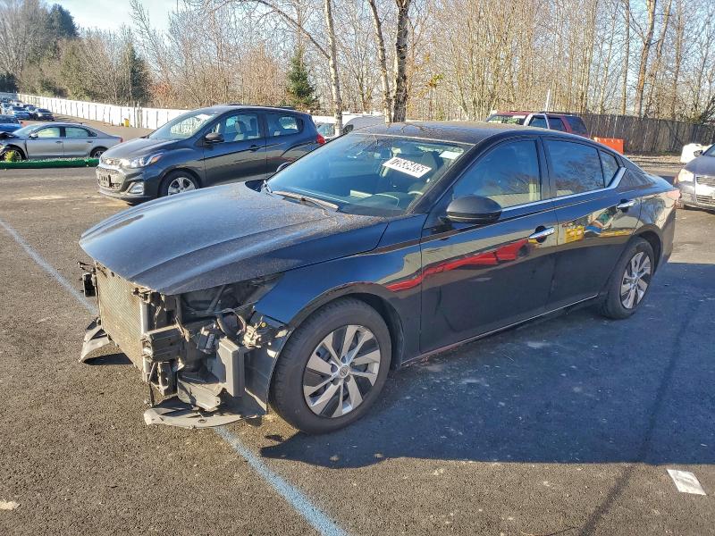 Фото 1 - NISSAN ALTIMA