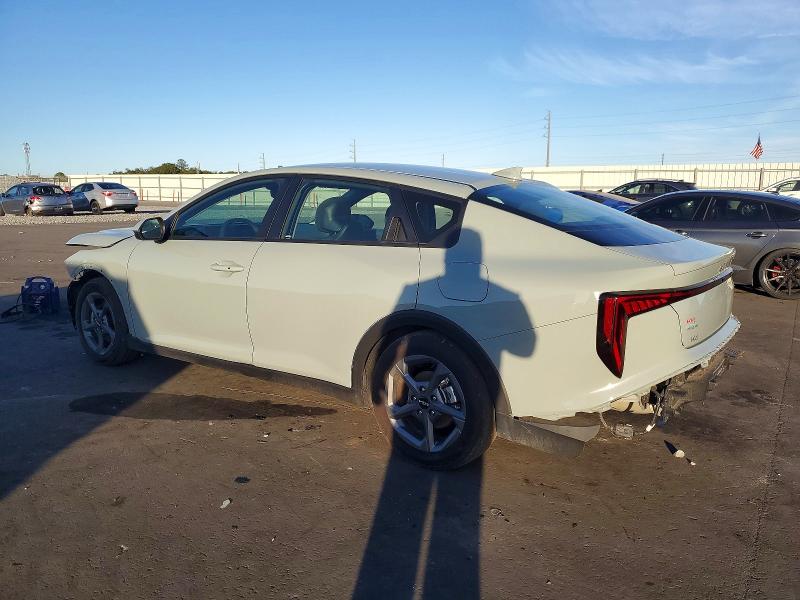 Фото 2 - KIA K4 LX