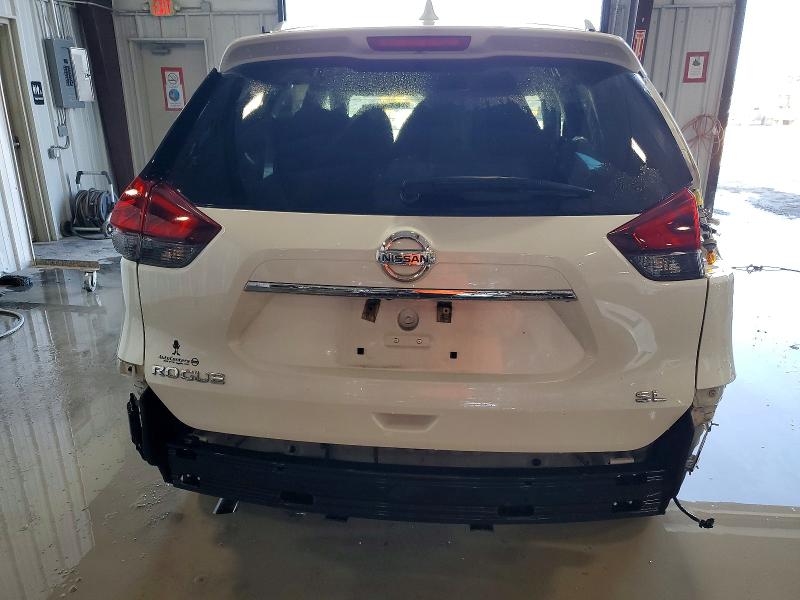 Фото 6 - NISSAN ROGUE