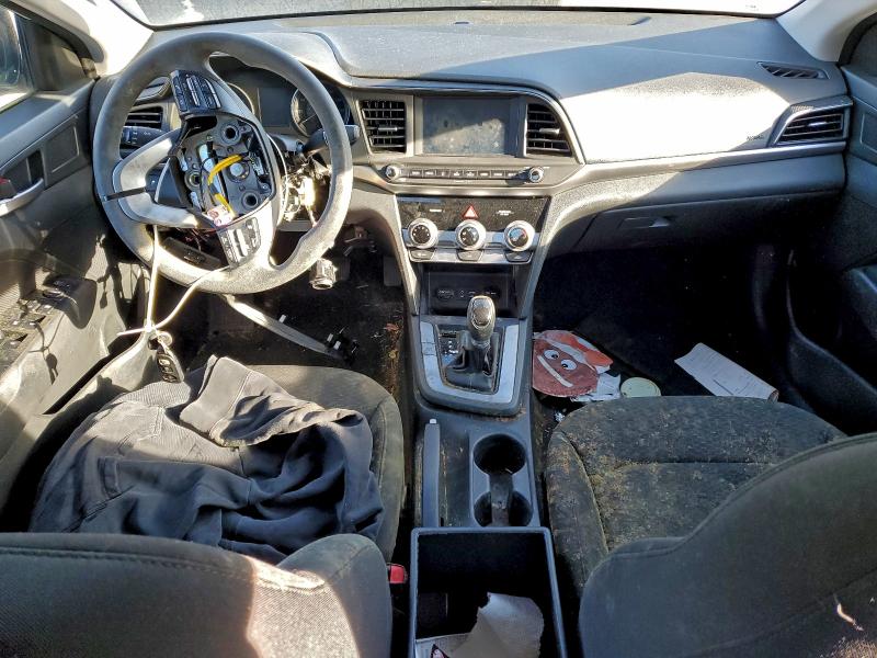 Фото 8 - HYUNDAI ELANTRA