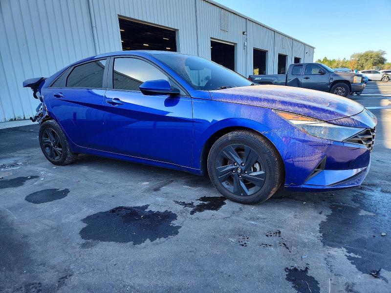 Фото 4 - HYUNDAI ELANTRA